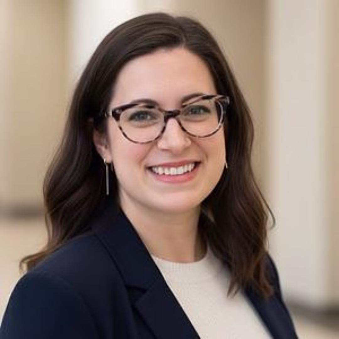 Headshot image of Pamela Duynstee, who is a wmnsWORK alumna, to accompany her testimonial of the program.
